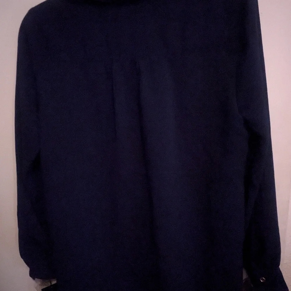NWT Jones New York Jasper-Buttoned Tulip Hem Dark Blue Top Small - Picture 5 of 5
